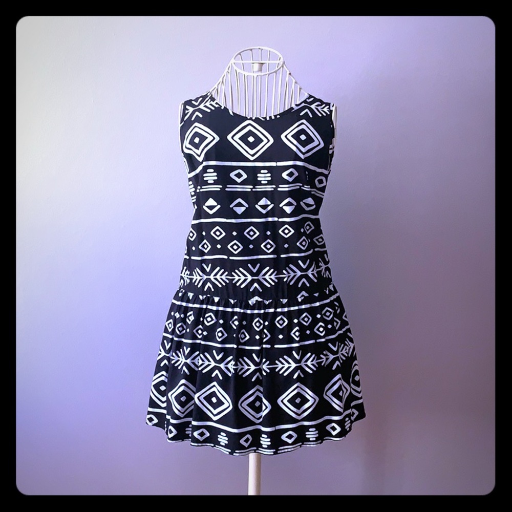 B&W ♟🎹Tribal print dress Drop waist mini